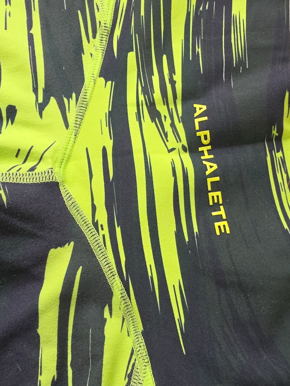 Alphalete Surface Pocket Leggings - Picture 9 of 10